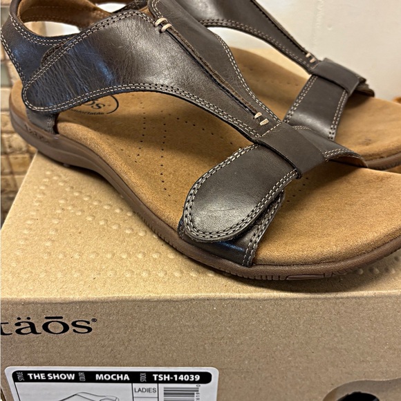 Taos Footwear Dark Brown Leather Sandals - Picture 7 of 13